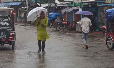 সন্ধ্যার মধ্যে চার বিভাগে বজ্রসহ ভারি বৃষ্টির আভাস