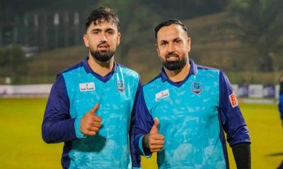 একই দলে বাবা ও ছেলে: ক্রিকেট ইতিহাসের বিরল রেকর্ড