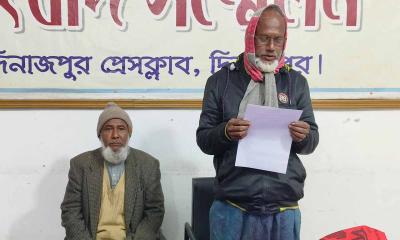 মেয়ে হত্যার বিচারের দাবিতে পিতার সংবাদ সম্মেলন