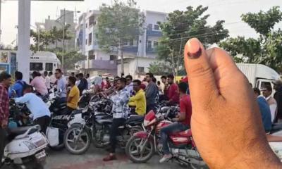 ভোট নয়, এবার জ্বালানি তেল নিতে আঙুলে নীল কালি