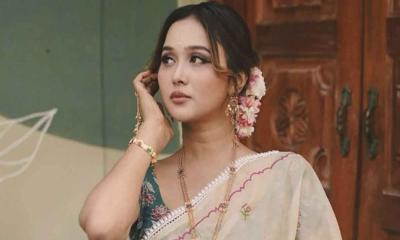 মনোনয়ন পাননি চমক, ফেসবুকে যা লিখলেন
