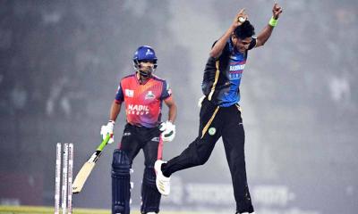 শেষের কামব্যাকে ১৬০ রানের লক্ষ্য পেল রংপুর