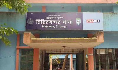 চিরিরবন্দরে ২০০ পিস ইয়াবাসহ কুখ্যাত মাদক ব্যবসায়ী আটক