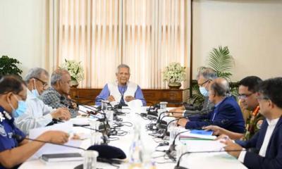 জাতীয় নির্বাচন অবাধ ও নিরপেক্ষ করতে আইনশৃঙ্খলা বাহিনীকে নির্দেশ প্রধান উপদেষ্টার