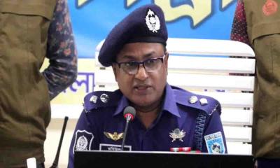 পঞ্চগড়ে অধ্যক্ষের বাড়িতে ডাকাতি, প্রতিবেশীসহ গ্রেপ্তার ৬