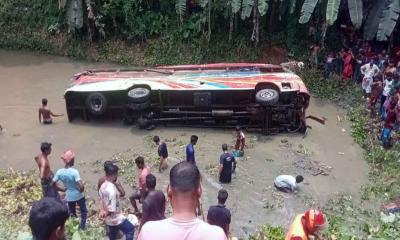 কুষ্টিয়ায় বাস-ট্রাক সংঘর্ষে ৩ জন নিহত