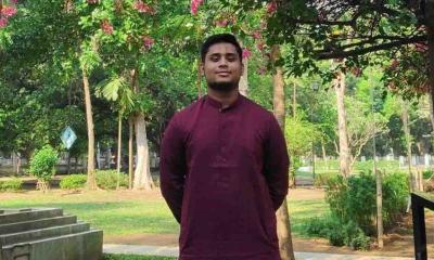 ফেসবুক থেকে কত আয় করেন, জানালেন হাসনাত আবদুল্লাহ