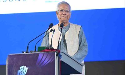 সরকারি কর্মকর্তাদের ৫ বছরের বেশি চাকরি করা উচিত না: প্রধান উপদেষ্টা