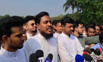 গণভোটের রায় বাস্তবায়নে প্রতারণা করছে সরকার: আখতার হোসেন