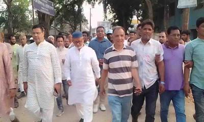 কাহারোলে প্রধানমন্ত্রীর আগমনে বিএনপির আনন্দ মিছিল