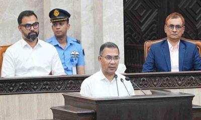 খেলোয়াড়দের রাজনীতিতে না জড়ানোর আহ্বান প্রধানমন্ত্রীর