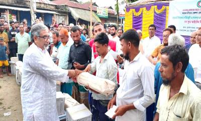 দুর্যোগ মোকাবিলায় এক লাখ স্বেচ্ছাসেবী নিচ্ছে সরকার