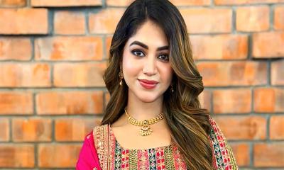 শুটিংয়ে মুখে ক্যামেরা পড়ে আহত অভিনেত্রী প্রিয়ন্তী উর্বী
