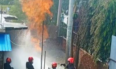 নলকূপের গ্যাসের আগুন ১২ ঘণ্টায়ও নিয়ন্ত্রণে আসেনি