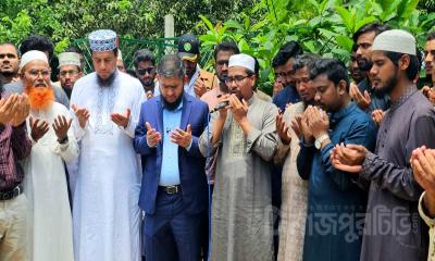 শহীদ আবু সাঈদের কবর জিয়ারত করলেন ছাত্রশিবির সভাপতি