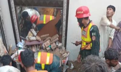 পাকিস্তানে কোচিং সেন্টারের ছাদ ধসে ১৪ শিশুর মর্মান্তিক মৃত্যু