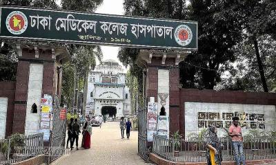 চকবাজারে ছাদ থেকে পড়ে স্কুলশিক্ষার্থীর মৃত্যু