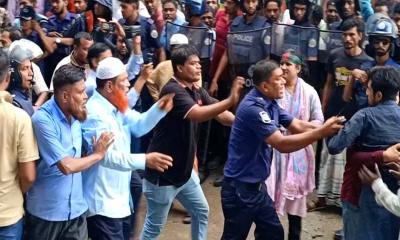 প্রতিষ্ঠাবার্ষিকীর কর্মসূচি ঘিরে বিএনপির দুপক্ষের সংঘর্ষ, আহত ৫০