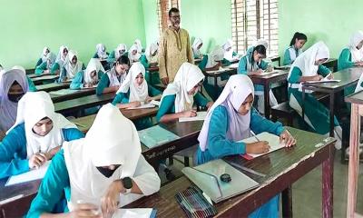 স্কুলগুলোতে দ্বিতীয় থেকে নবম শ্রেণির ভর্তি পরীক্ষা বাতিলের দাবিতে হাইকোর্টে রিট