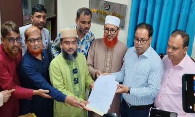 ঠাকুরগাঁও-১ আসনে মনোনয়নপত্র জমা দিলেন দেলাওয়ার