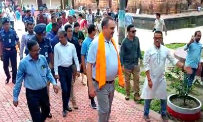 ঐতিহাসিক কান্তজীউ মন্দির পরিদর্শন করলেন মার্কিন রাষ্ট্রদূত