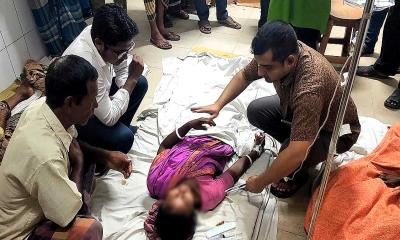 ঘুমন্ত অবস্থায় সাপের ছোবল, সাপ ধরে হাসপাতালে ছুটলেন স্বজনরা