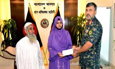 নিহত আনসার কর্মকর্তার পরিবারের পাশে বাংলাদেশ আনসার ও ভিডিপি