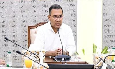 ব্যানার ফেসটুন ও বিলবোর্ডে প্রধানমন্ত্রীর ছবি ব্যবহারে নিষেধাজ্ঞা