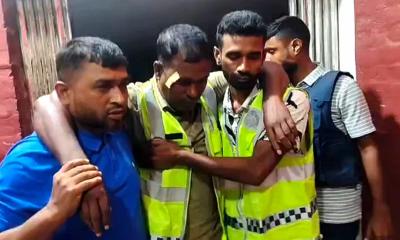 আসামি ধরতে গিয়ে হামলার শিকার ৩ পুলিশ সদস্য