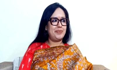 পূজার জন্য এক মাস ধরে শাড়ি জমিয়েছি: রুমিন ফারহানা