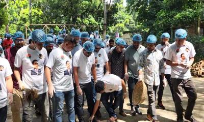 ডেঙ্গু প্রতিরোধে জাবি ছাত্রদলের পরিচ্ছন্নতা কর্মসূচি