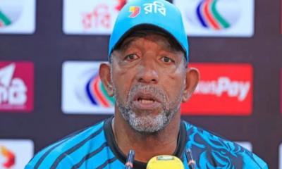 অস্ট্রেলিয়ায় টেস্ট জয়ে আর্জেন্টিনার উদাহরণ টানলেন ফিল সিমন্স