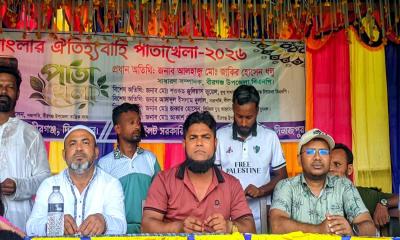 বীরগঞ্জে ঐতিহ্যবাহী পাতা খেলা অনুষ্ঠিত, দর্শকদের ভিড়