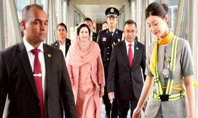 চীন সফর শেষে দেশের উদ্দেশে রওনা হয়েছেন প্রধানমন্ত্রী