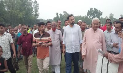 নবাবগঞ্জ মিনি স্টেডিয়াম পরিদর্শন করলেন সমাজকল্যাণ মন্ত্রী ও যুব ও ক্রীড়া প্রতিমন্ত্রী