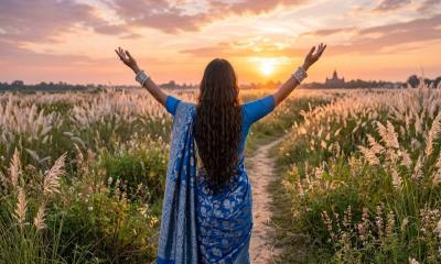 শরতের কাশবনে হারিয়ে যেতে চায় মন