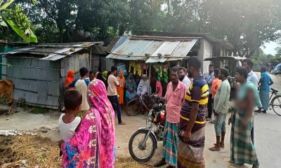 বিদেশে পাঠানোর নামে টাকা আত্মসাতের অভিযোগ