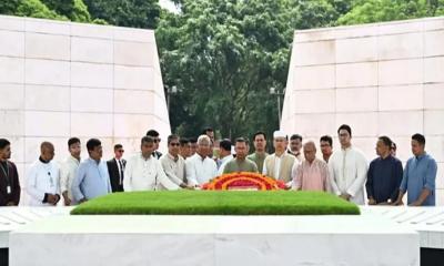 জিয়াউর রহমানের শাহাদাতবার্ষিকী: সমাধিতে প্রধানমন্ত্রীর শ্রদ্ধা