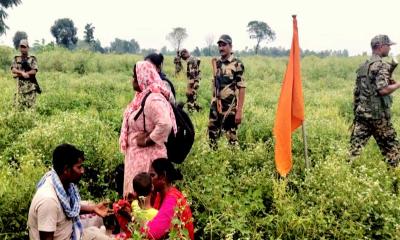 বন্দুকের মুখে নারী-শিশুদের বাংলাদেশে পাঠাচ্ছে বিএসএফ