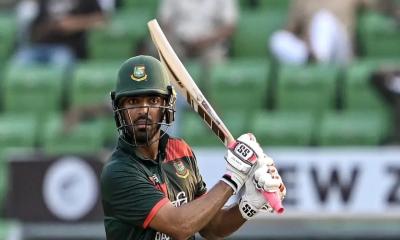 অস্ট্রেলিয়ার বিপক্ষে উইকেট হারাল বাংলাদেশ