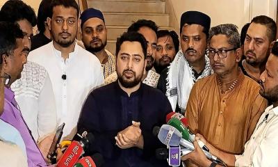 ইসলামী ব্যাংককে আবার এস আলমের হাতে দেওয়ার চেষ্টা: নাহিদ ইসলাম