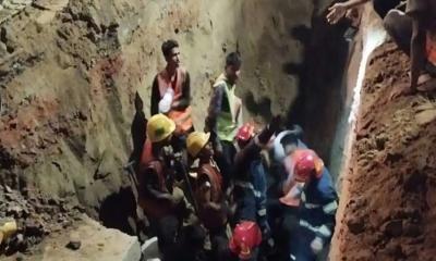 চট্টগ্রামে মাটি খননের সময় ২ শ্রমিকের মৃ`ত্যু