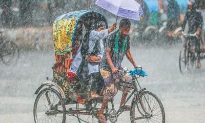 ৪ বিভাগে বৃষ্টির পূর্বাভাস নদীবন্দরে সতর্কতা জারি