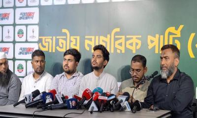 প্রধানমন্ত্রীর কাছে চাঁদাবাজ ও দূর্নীতিবিরোধী কার্ড চান আসিফ মাহমুদ