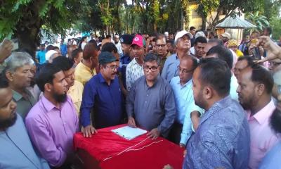 নির্বাচনি ইশতেহার বাস্তবায়নে কাজ করছে সরকার: নওশাদ জমির
