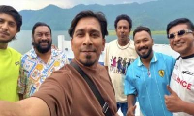 শুটিংয়ে হিমালয়ের দেশে ‘ব্যাচেলর পয়েন্ট’ টিম