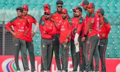 এক ধাপ এগিয়ে আটে উঠল বাংলাদেশ