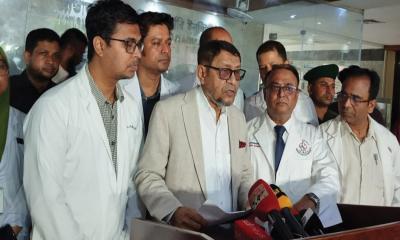 দরজা-জানালা বন্ধ থাকায় ভয়াবহতা বেড়েছে: স্বাস্থ্যমন্ত্রী সাখাওয়াত