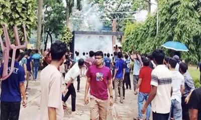 শিক্ষার্থী-বহিরাগত সংঘর্ষে ডুয়েট রণক্ষেত্র, আহত ১৫