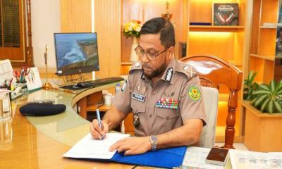 দায়িত্ব গ্রহণ করলেন ডিএমপির নতুন কমিশনার